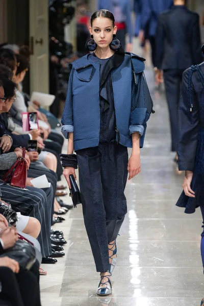 Look 93
